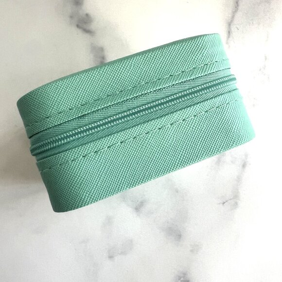 NEW Small Zippered Jewelry Box, Tiffany Blue/Turquoise - Picture 10 of 13